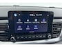 Kia Stonic 1.0 T-GDi MHEV DynamicPlusLine Slim aangedreven SUV boordevol rijhulpsystemen