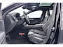 Volvo V60 2.0 T8 Plug-in hybrid AWD Ultimate Dark Zweedse verfijning met een krachtig hybride hart