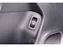 Mercedes-Benz CLA 200 Business Solution AMG Sportieve AMG-styling met een verrassend luxueuze afwerking