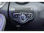 Mercedes-Benz GLC 300e 4MATIC Business Solution AMG Luxueuze plug-in hybride SUV met sportieve AMG-uitstraling