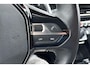 Peugeot 2008 1.2 PureTech Blue Lease Allure Stijlvolle SUV met slimme rijhulpsystemen
