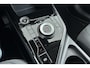 Kia Niro EV Light Edition 64.8 kWh Volledig elektrisch rijden met slimme rijhulpsystemen aan boord