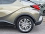 Toyota C-HR / C-HR+ 2.0 Hybrid Executive | Leder Stof | Adaptive CC | LED | Camera | Climate | Facelift |