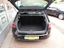 Volkswagen Golf 1.0 TSI Connected Series CILMA,NAVI,PDC !!!