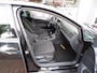Volkswagen Golf 1.0 TSI Connected Series CILMA,NAVI,PDC !!!