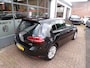 Volkswagen Golf 1.0 TSI Connected Series CILMA,NAVI,PDC !!!