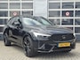 Volvo XC60 2.0 T6 Plug-in hybrid AWD Plus Black Edition | Panoramadak | Wegklapbare trekhaak | LED koplampen |