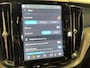 Volvo XC60 2.0 T6 Plug-in hybrid AWD Plus Black Edition | Panoramadak | Wegklapbare trekhaak | LED koplampen |