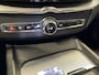 Volvo XC60 2.0 T6 Plug-in hybrid AWD Plus Black Edition | Panoramadak | Wegklapbare trekhaak | LED koplampen |