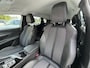 Peugeot 3008 1.6 Stekker Hybride 225 Luxe Allure * Automaat * Plug in * Super Luxe * * Navigatie * 1/2 Leder * Dodehoekbewaking * Stoelverwarming * L.M. Velgen * Trekhaak * WallBox Stekker * Vingerhoets; Vierde Generatie Eersteklas Service. Al meer dan 100 jaar een begrip in de Brabantse Kempen