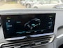 Peugeot 3008 1.6 Stekker Hybride 225 Luxe Allure * Automaat * Plug in * Super Luxe * * Navigatie * 1/2 Leder * Dodehoekbewaking * Stoelverwarming * L.M. Velgen * Trekhaak * WallBox Stekker * Vingerhoets; Vierde Generatie Eersteklas Service. Al meer dan 100 jaar een begrip in de Brabantse Kempen