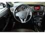 Volvo V40 T3 Automaat Dynamic Edition | Panoramadak | Climate Control | Stoelverwarming | Parkeercamera | Keyless Entree | Parkeersensoren voor + achter | Dealeronderhouden | High Performance Audio | Volvo on Call |