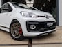 Volkswagen Up! 1.0 TSI GTI *Beats | Cruise | Clima | Stoelverwarming | Camera | Sensoren | 15" | LED*