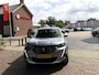 Peugeot 2008 Benzine 130 Pk * Hele Complete * * Trekhaak * Navigatie * Vierseizoenenbanden * Achteruitrij Camera * 1/2 Lederen Interieur * Keyless Start Button * Climate & Cruise Control * Vingerhoets; Vierde Generatie Eersteklas Service. Al meer dan 100 jaar een begrip in de Brabantse Kempen
