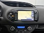 Toyota Yaris 1.5 VVT-i Aspiration | Navigatie | Cruise Control | Climate Control | Parkeersensoren Achter | Achteruitrijcamera | Bluetooth | Elektrische ramen voor |