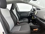 Toyota Yaris 1.5 VVT-i Aspiration | Navigatie | Cruise Control | Climate Control | Parkeersensoren Achter | Achteruitrijcamera | Bluetooth | Elektrische ramen voor |