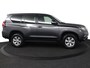 Toyota Land Cruiser 2.8 D-4D-F Comfort Window Van | Trekhaak | Parkeer sensoren | Parkeer camera |