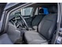 Volkswagen Golf 1.0 eTSI Life | Apple Carplay/Android Auto | Electronic climate controle | Parkeersensoren | Keyless | Airco separaat achter | Apple Carplay/Android Auto|telefoonintegratie premium | Cruise control adaptief