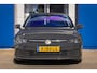 Volkswagen Golf 1.0 eTSI Life | Apple Carplay/Android Auto | Electronic climate controle | Parkeersensoren | Keyless | Airco separaat achter | Apple Carplay/Android Auto|telefoonintegratie premium | Cruise control adaptief