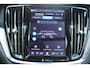 Volvo V60 T8 Plug-in hybrid AWD Plus Dark | Trekhaak | Panoramadak | Verwarmbare voorstoelen, achterbank en stuurwiel | Head-up display | 360 graden camera | Premium audio by Harman Kardon | Apple carplay/Android auto
