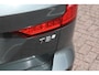 Volvo V60 T8 Plug-in hybrid AWD Plus Dark | Trekhaak | Panoramadak | Verwarmbare voorstoelen, achterbank en stuurwiel | Head-up display | 360 graden camera | Premium audio by Harman Kardon | Apple carplay/Android auto