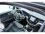 Volvo V60 T8 Plug-in hybrid AWD Plus Dark | Trekhaak | Panoramadak | Verwarmbare voorstoelen, achterbank en stuurwiel | Head-up display | 360 graden camera | Premium audio by Harman Kardon | Apple carplay/Android auto