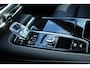 Volvo V60 T8 Plug-in hybrid AWD Plus Dark | Trekhaak | Panoramadak | Verwarmbare voorstoelen, achterbank en stuurwiel | Head-up display | 360 graden camera | Premium audio by Harman Kardon | Apple carplay/Android auto