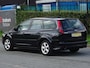 Ford Focus Wagon 1.6-16V Futura NAP/AIRCO/CRUISE/APK 6-2027