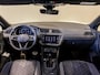 Volkswagen Tiguan 1.5 TSI R-Line Business+ / 150pk / NAP / Panorama dak / Stoelverwarming / Voorruit verwarming /