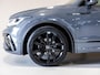 Volkswagen Tiguan 1.5 TSI R-Line Business+ / 150pk / NAP / Panorama dak / Stoelverwarming / Voorruit verwarming /