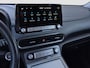 Hyundai Kona Electric Comfort 2WD | 100% SoH | Stoelverwarming | Stuurhulp | Camera | Android auto en Apple carplay | Climate control | Stuurverwarming | LMV 17 inch