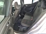 Volvo XC40 2.0 B4 Plus Dark | Harman Kardon | Trekhaak | Pano | Aurora Silver |