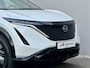 Nissan Ariya e-4ORCE Evolve 91 kWh 4WD / 306 PK / Leder / 1.500 kg Trekgewicht / Warmtepomp / 10 jaar Nissan More Garantie / Stoelverwarming voor en achter / Schuif-kantel dak / Stoelventilatie / Stuurverwarming / Rondomzicht camera / Elektrisch verstelbare stoelen met geheugen / Elektrische achterklep / Adaptieve cruise control / Apple Carplay/Android Auto /