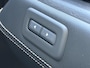 Nissan Ariya e-4ORCE Evolve 91 kWh 4WD / 306 PK / Leder / 1.500 kg Trekgewicht / Warmtepomp / 10 jaar Nissan More Garantie / Stoelverwarming voor en achter / Schuif-kantel dak / Stoelventilatie / Stuurverwarming / Rondomzicht camera / Elektrisch verstelbare stoelen met geheugen / Elektrische achterklep / Adaptieve cruise control / Apple Carplay/Android Auto /