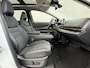 Nissan Ariya e-4ORCE Evolve 91 kWh 4WD / 306 PK / Leder / 1.500 kg Trekgewicht / Warmtepomp / 10 jaar Nissan More Garantie / Stoelverwarming voor en achter / Schuif-kantel dak / Stoelventilatie / Stuurverwarming / Rondomzicht camera / Elektrisch verstelbare stoelen met geheugen / Elektrische achterklep / Adaptieve cruise control / Apple Carplay/Android Auto /