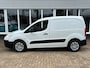 Peugeot Partner 120 1.6 e-HDI L1 XT Profit + | 3 Zitplaatsen | Trekhaak | Airco | APK 27-08-2026