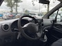 Peugeot Partner 120 1.6 e-HDI L1 XT Profit + | 3 Zitplaatsen | Trekhaak | Airco | APK 27-08-2026