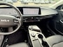 Kia EV6 77.4 kWh | Afn. Trekhaak | SOH 100% | Half Leder | Adapt. Cruise | Stoel- en stuurverwarming | Apple/Android