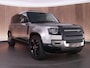 Land Rover Defender P400e 110 X 2.0 404pk |pano|Meridian surround|luchtvering|head-up|tree planken|memory|360 camera|Apple Carplay|elk. trekhaak|22"LMV|