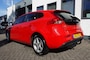 Volvo V40 1.5 T2 + Automaat + Trekhaak