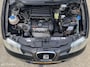 SEAT Ibiza 1.6-16V Sportstyle 3 deurs - ECC - CRUISE CONTROLE - LM VELGEN - CPV - EL. RAMEN + INKLAPBARE SPIEGELS - SPORTSTOELEN - NAP - NL AUTO - APK TM 02-12-2026 -