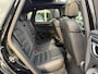 Porsche Macan 2.0 / Trekhaak / Panoramadak / Camera / Adaptieve Stoelen / Luchtvering / 21'' / Bose / Sportchrono / CarPlay / Dodehoek / DAB / ACC