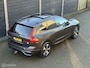 Volvo XC60 2.0 T6 Plug-in hybrid AWD 350 PK Plus Dark Trekhaak / Open Dak / Vol leder
