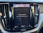 Volvo XC60 2.0 T6 Plug-in hybrid AWD 350 PK Plus Dark Trekhaak / Open Dak / Vol leder