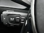 Peugeot e-2008 EV 156pk GT Avantage 54 kWh Automaat | 403km WLTP Actieradius | Navigatie | Camera v+a | Leder/Alcantara | Stoel elektrisch+verwarmd+massage | Full Led koplampen | Parkeersensoren v+a | Keyless | Adaptieve Cruise Control | Dodehoeksensor | DAB+ radio | Apple Carplay / Android Auto | Donker getint glas | 17" lichtmetalen velgen |