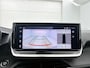 Peugeot e-2008 EV 156pk GT Avantage 54 kWh Automaat | 403km WLTP Actieradius | Navigatie | Camera v+a | Leder/Alcantara | Stoel elektrisch+verwarmd+massage | Full Led koplampen | Parkeersensoren v+a | Keyless | Adaptieve Cruise Control | Dodehoeksensor | DAB+ radio | Apple Carplay / Android Auto | Donker getint glas | 17" lichtmetalen velgen |