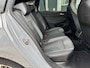 Volkswagen Golf Variant 1.5 eTSI R-Line In/Exterieur | Panorama | Full LED | IQ. Drive | CarPlay | Stuur-Stoelverwarming | Adaptive Cruise | Climate | Navigatie | Trekhaak | Sfeerverlichting