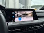 Volkswagen Golf Variant 1.5 eTSI R-Line In/Exterieur | Panorama | Full LED | IQ. Drive | CarPlay | Stuur-Stoelverwarming | Adaptive Cruise | Climate | Navigatie | Trekhaak | Sfeerverlichting