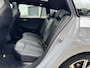 Volkswagen Golf Variant 1.5 eTSI R-Line In/Exterieur | Panorama | Full LED | IQ. Drive | CarPlay | Stuur-Stoelverwarming | Adaptive Cruise | Climate | Navigatie | Trekhaak | Sfeerverlichting
