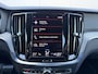 Volvo S60 2.0 B4 R-Design | Pilot Assist | Memory | Stoelverwarming | Stuurverwarming | BLIS